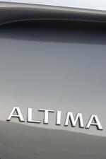 Nissan Altima Hybrid 2010 года